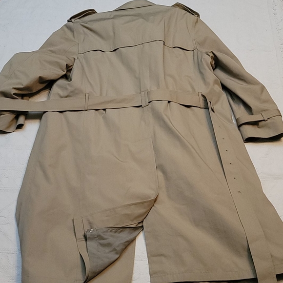 Vintage Oleg Cassini trench coat tan khaki 44 Reg - Picture 12 of 12